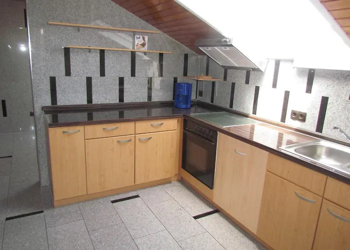 Apartament Am Heuchelberg *